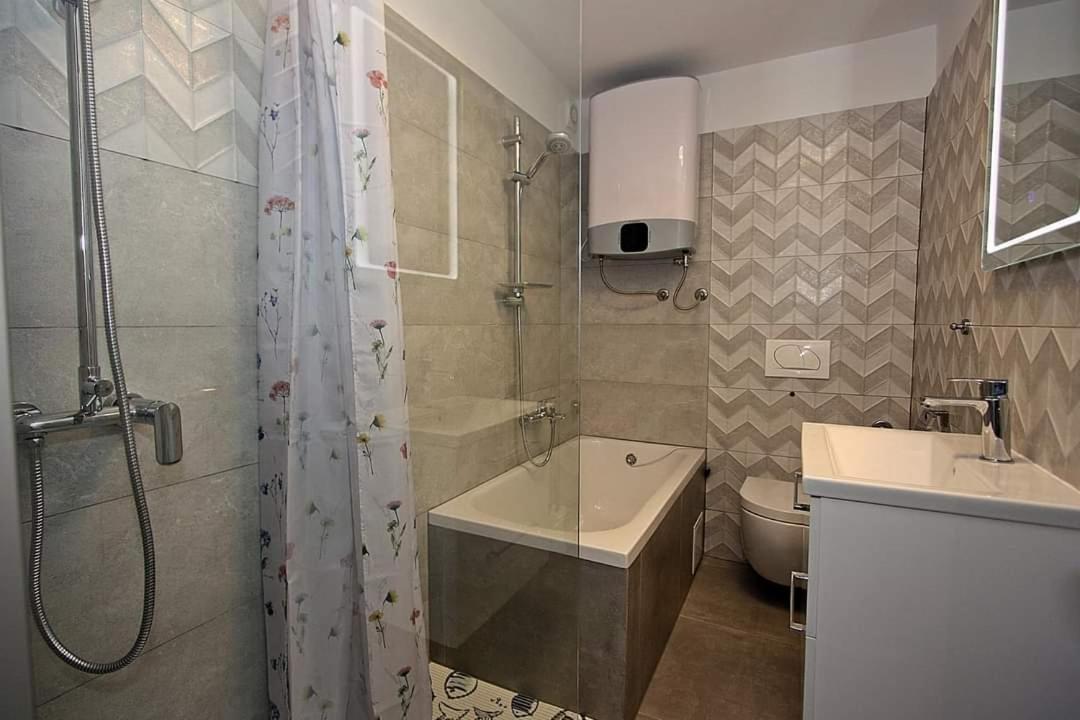 Apartment Samanta Supetar Ngoại thất bức ảnh