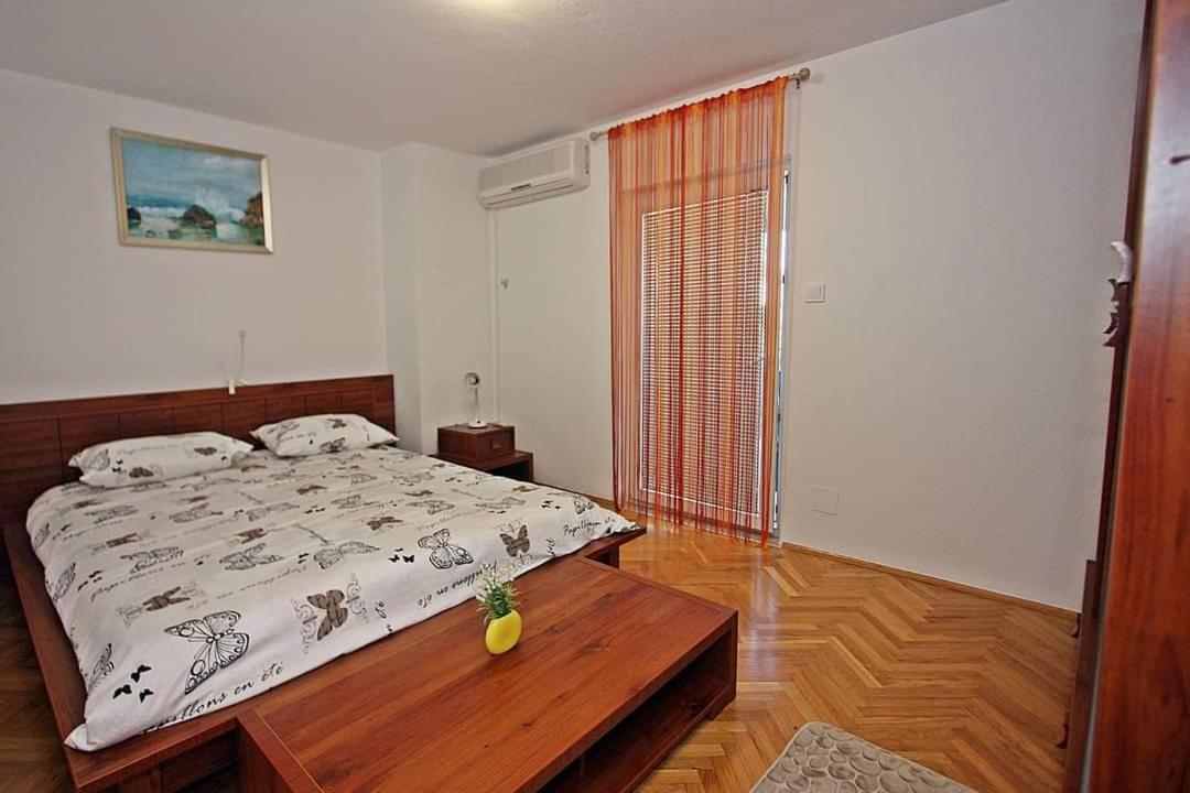 Apartment Samanta Supetar Ngoại thất bức ảnh