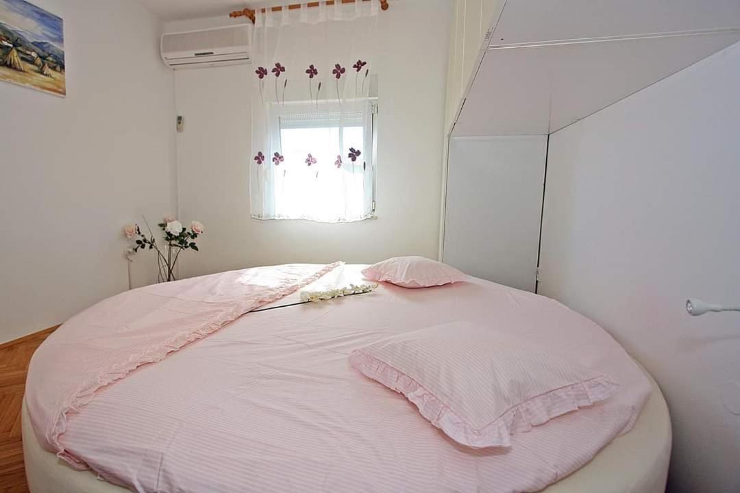 Apartment Samanta Supetar Ngoại thất bức ảnh