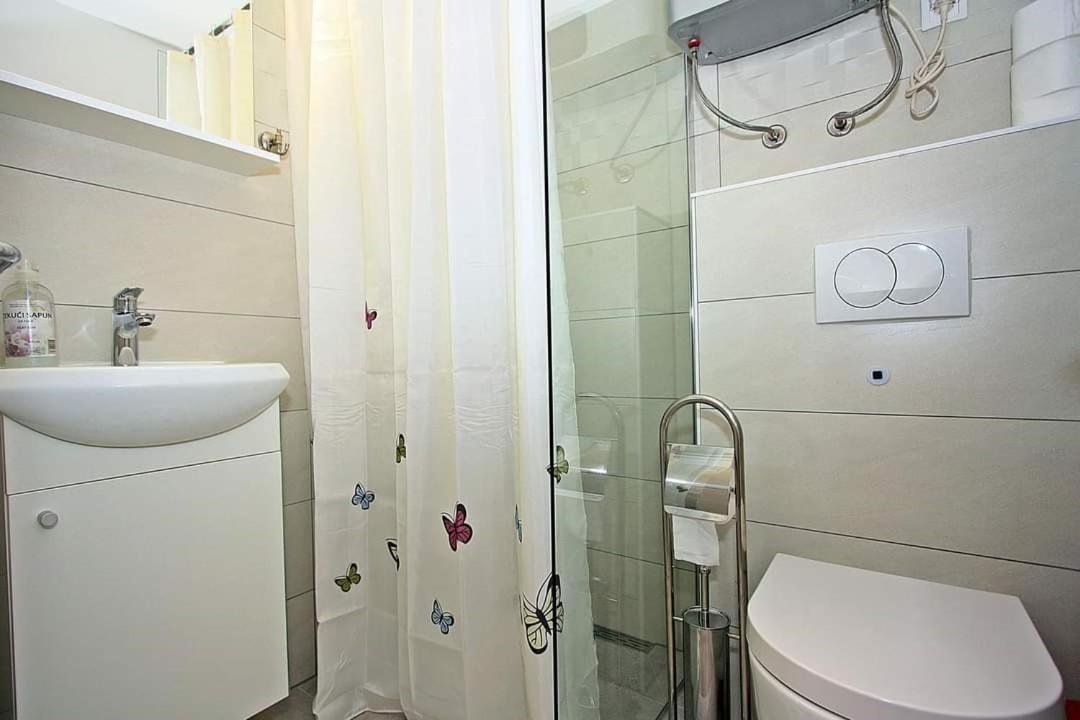 Apartment Samanta Supetar Ngoại thất bức ảnh