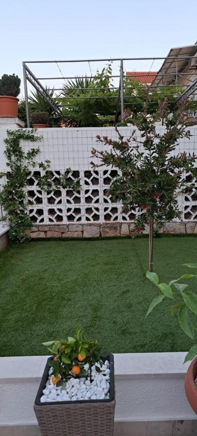 Apartment Samanta Supetar Ngoại thất bức ảnh